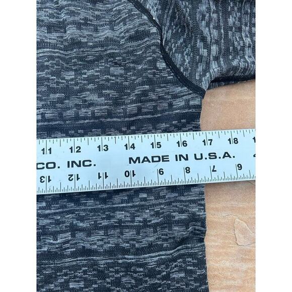 Lululemon Rest Less 1/4 Zip Top Size 6 ? Heathered Slate Patterned MF - Picture 4 of 5